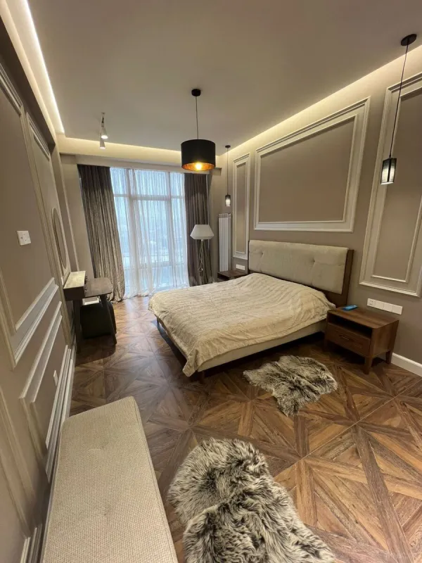 Kirayə verilir 2 otaqlı mənzil 70 m²