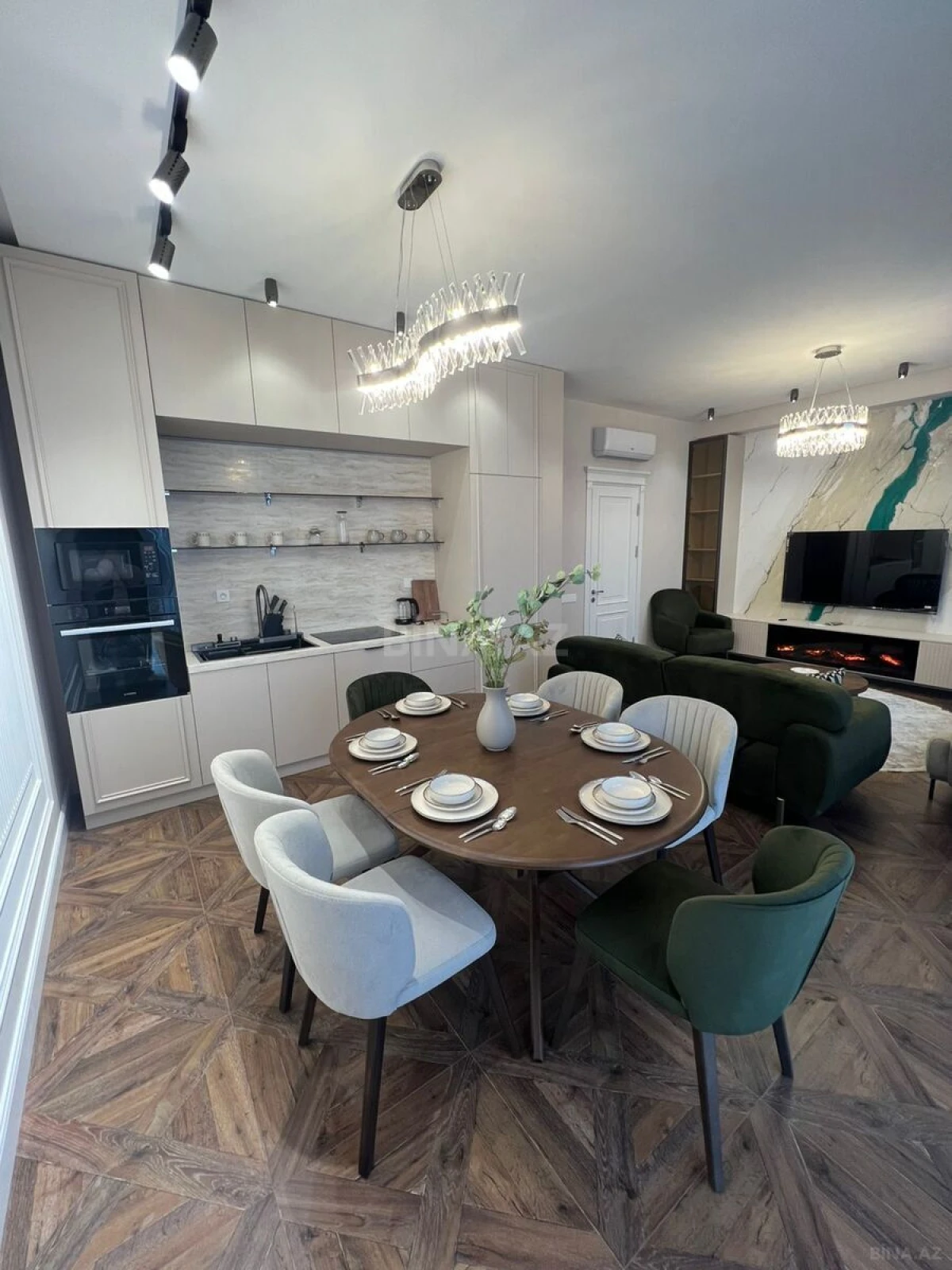 Kirayə verilir 2 otaqlı mənzil 70 m²