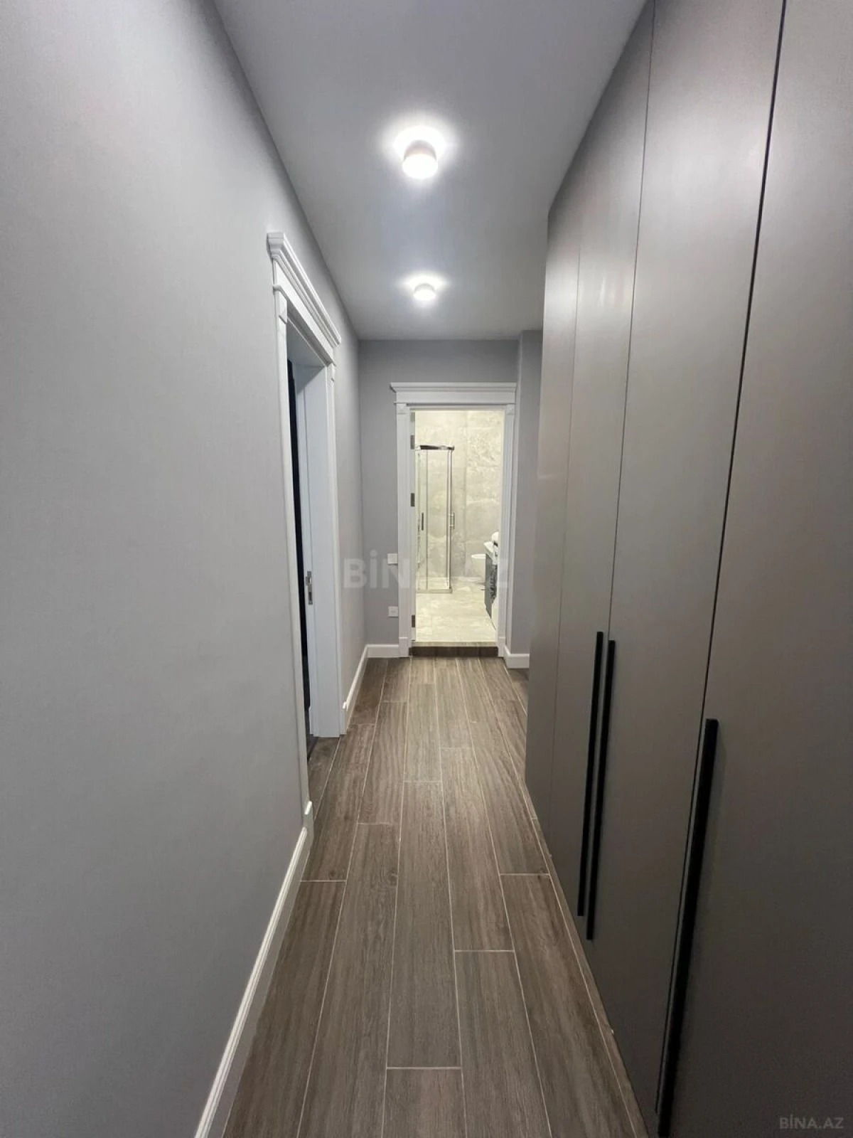 Kirayə verilir 2 otaqlı mənzil 70 m²