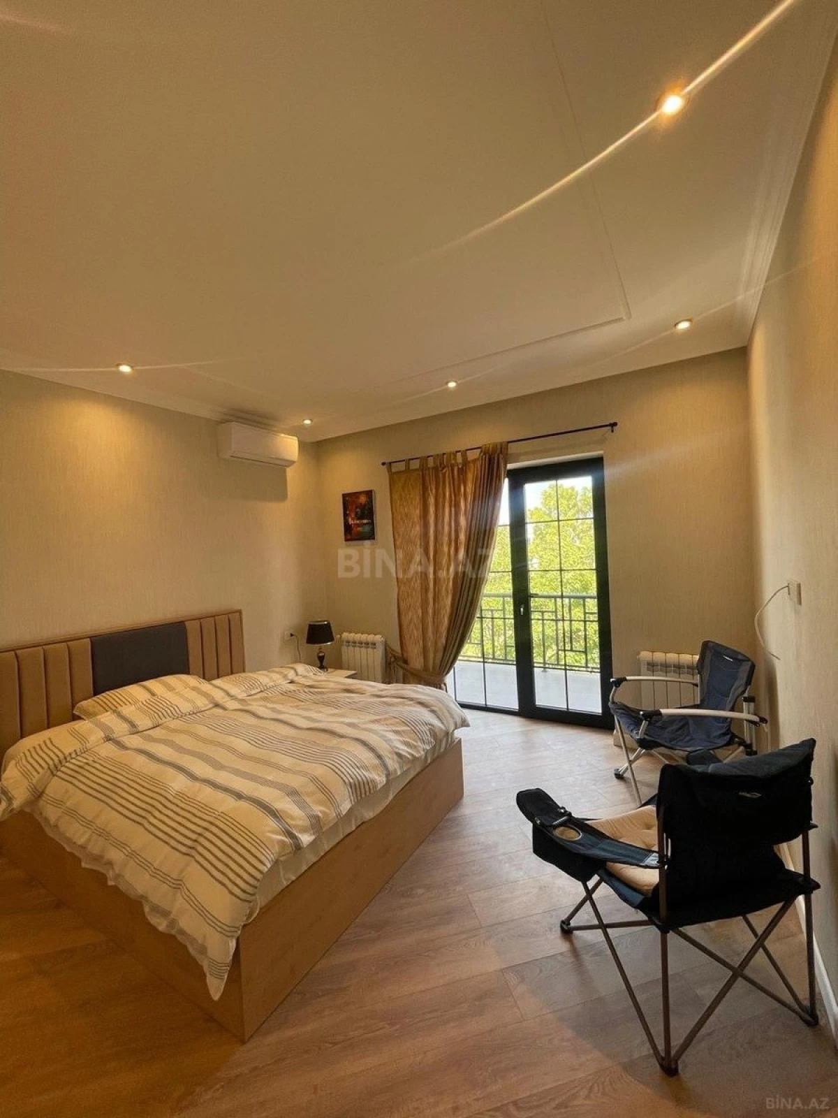 Kirayə verilir 4 otaqlı həyət evi 350 m²