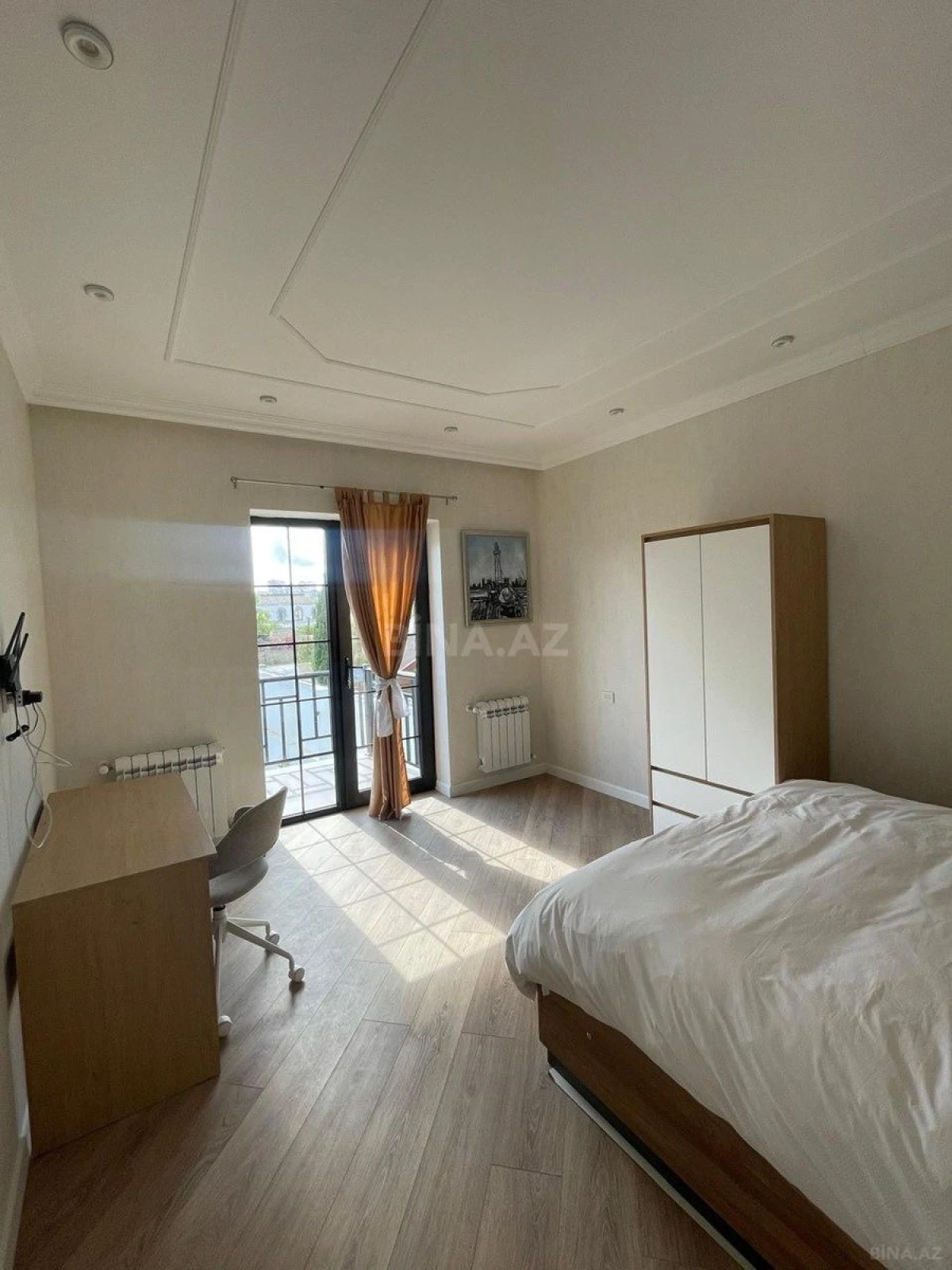 Kirayə verilir 4 otaqlı həyət evi 350 m²