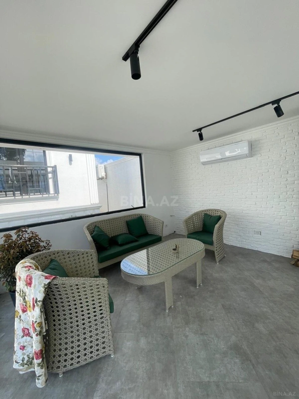 Kirayə verilir 4 otaqlı həyət evi 350 m²