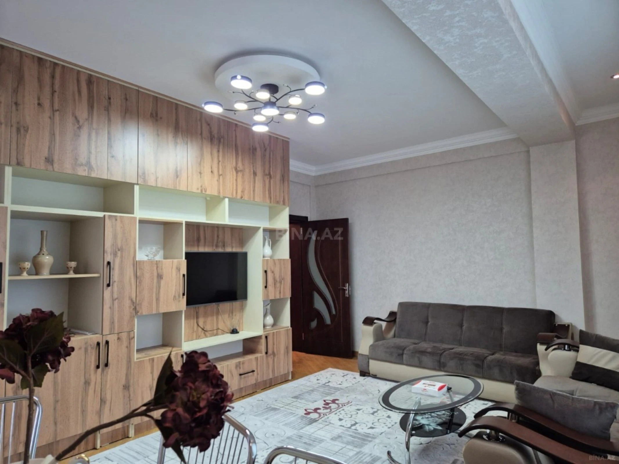 Satılır 2 otaqlı mənzil 75 m²