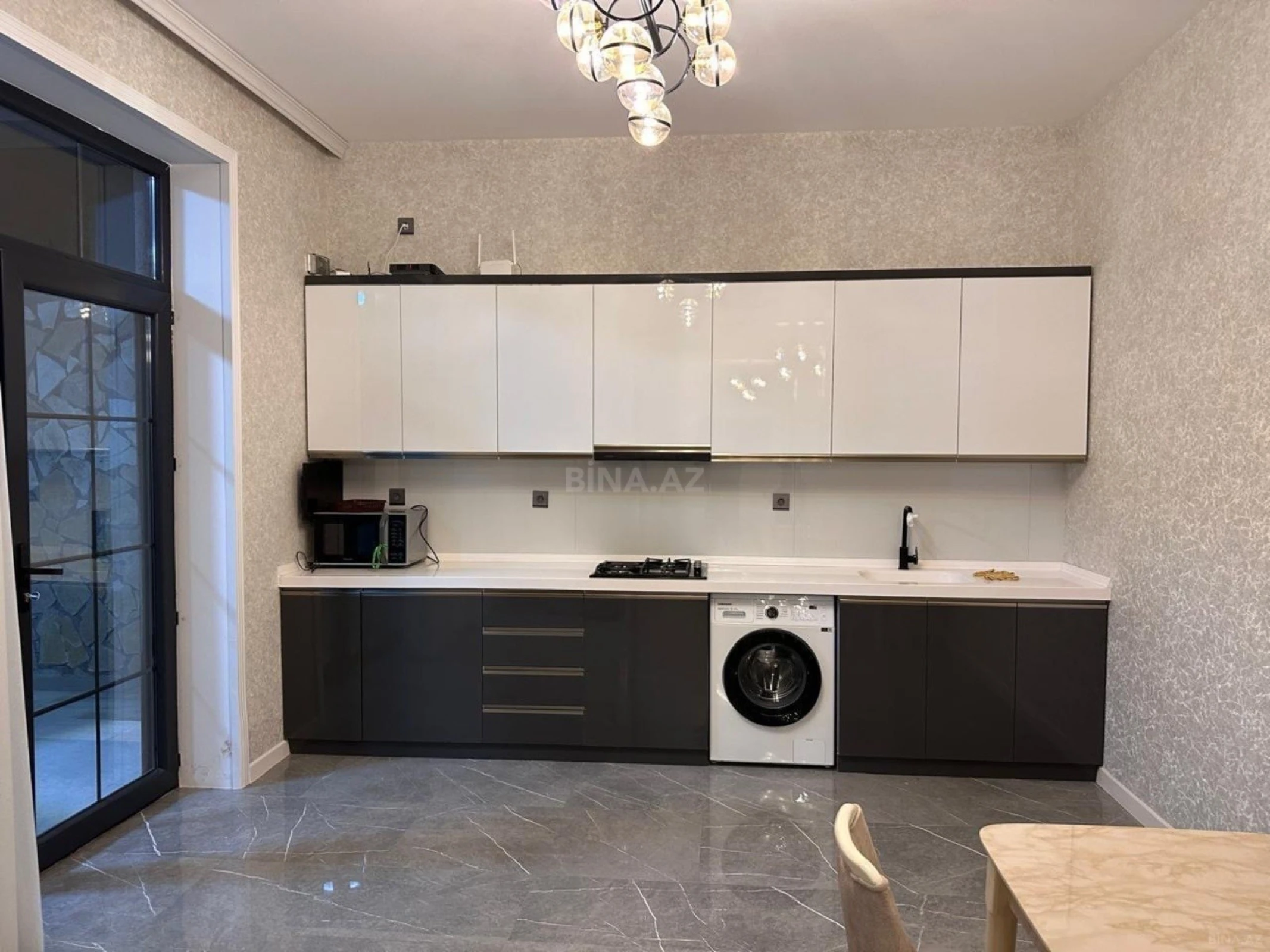 Kirayə verilir 4 otaqlı həyət evi 200 m²
