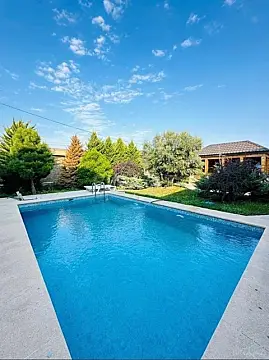 Kirayə verilir 4 otaqlı həyət evi 200 m²