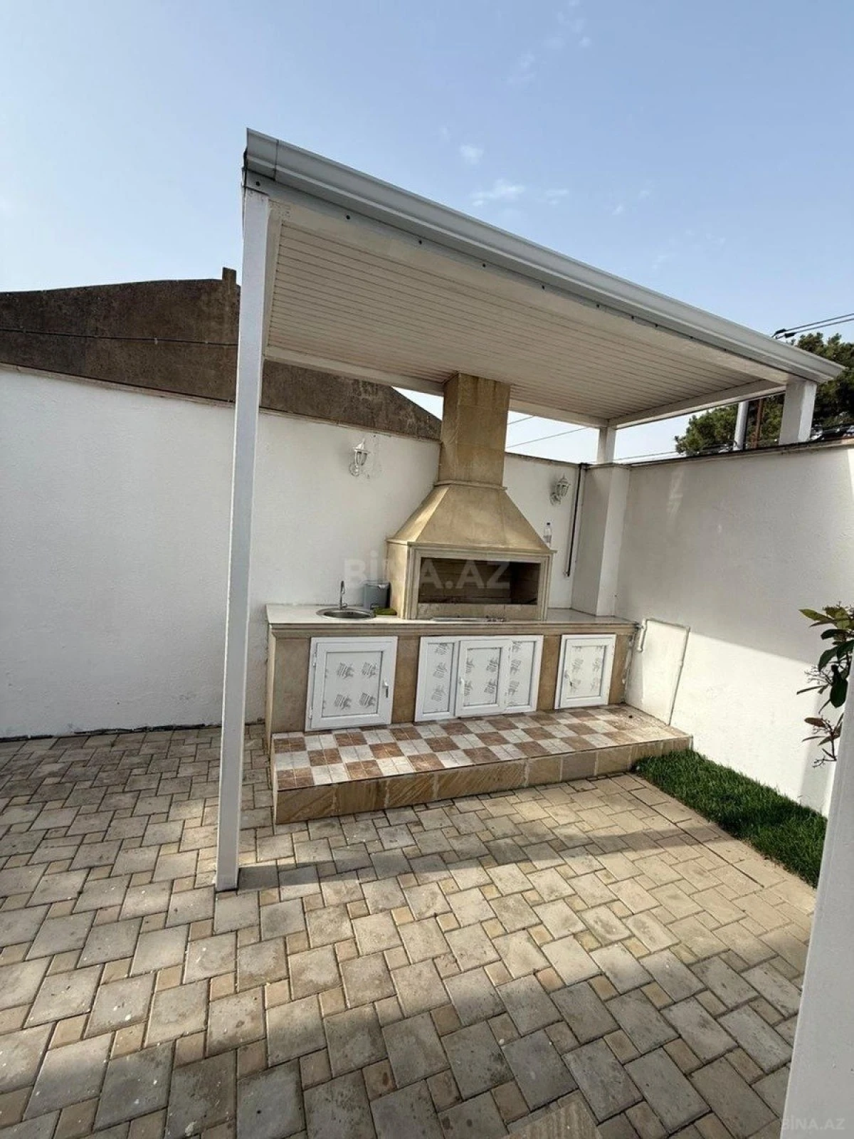 Kirayə verilir 5 otaqlı həyət evi 380 m²