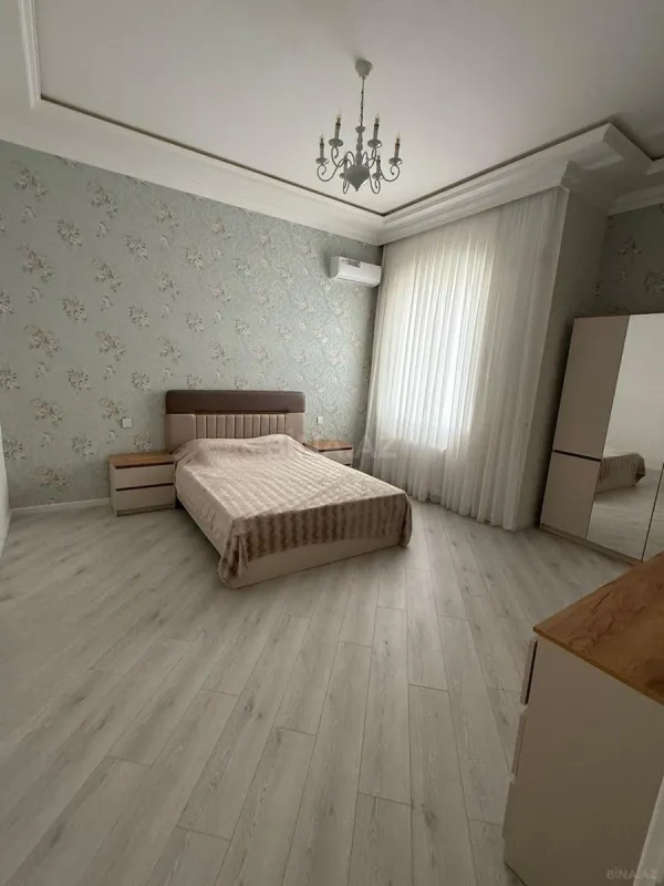 Kirayə verilir 5 otaqlı həyət evi 380 m²