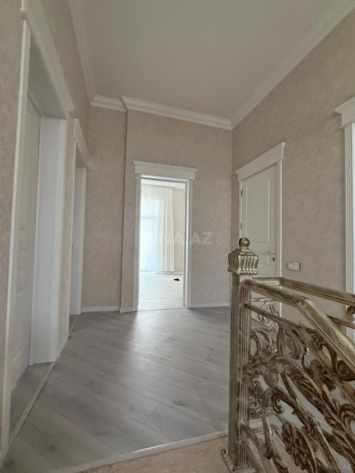 Kirayə verilir 5 otaqlı həyət evi 380 m²