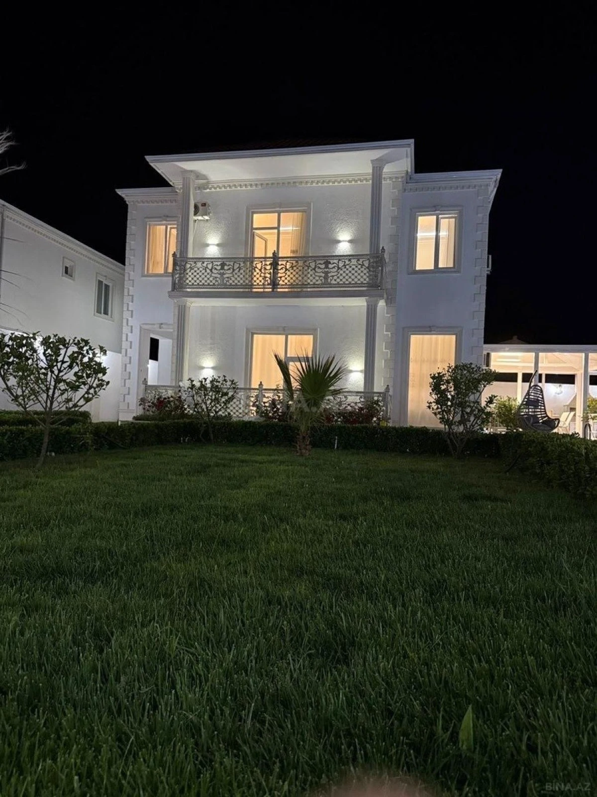 Kirayə verilir 5 otaqlı həyət evi 380 m²