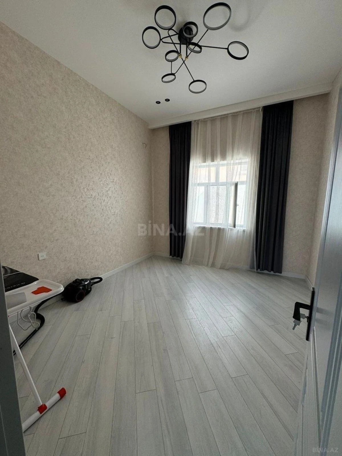 Kirayə verilir 4 otaqlı həyət evi 200 m²