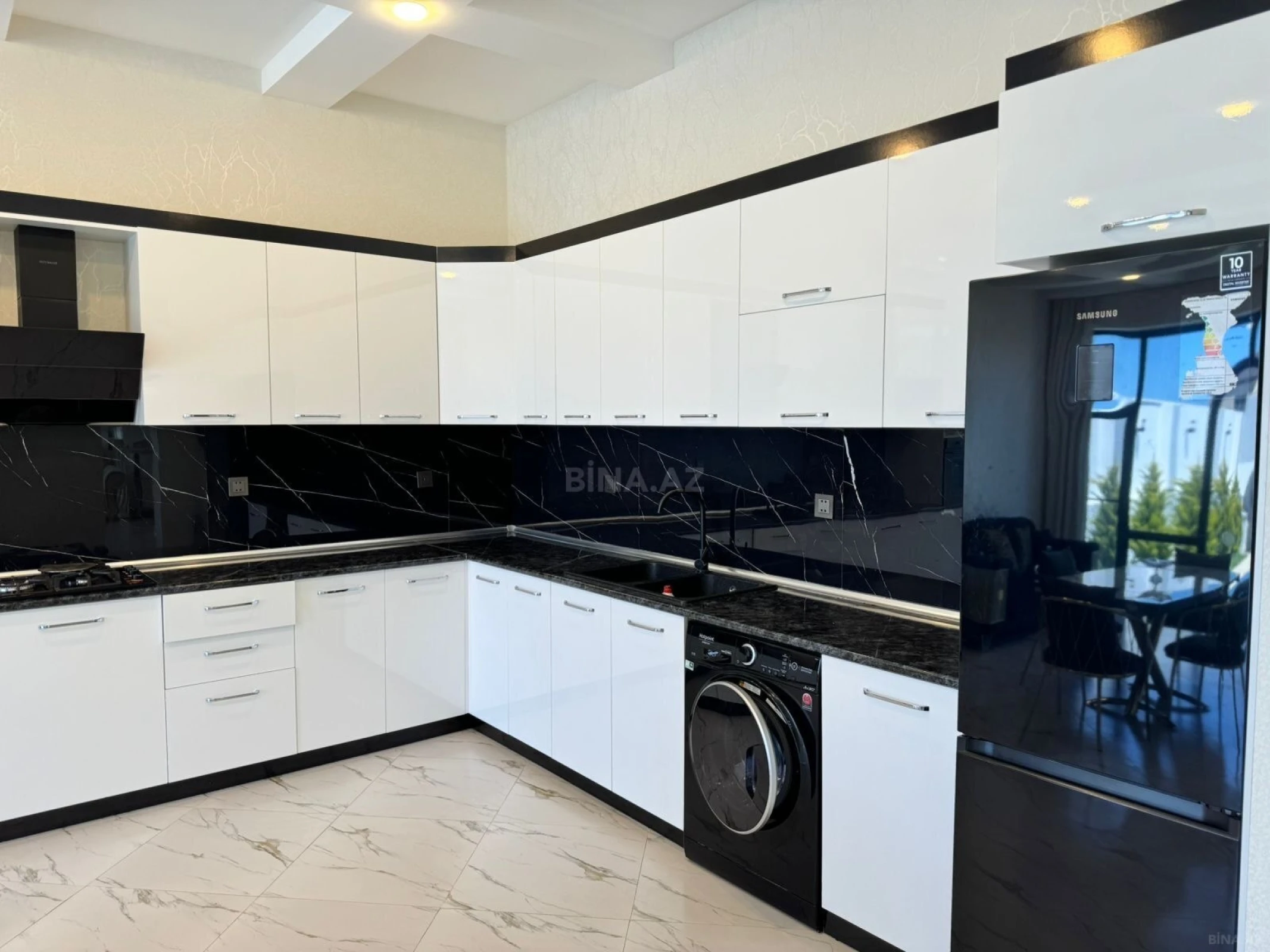 Kirayə verilir 4 otaqlı həyət evi 200 m²