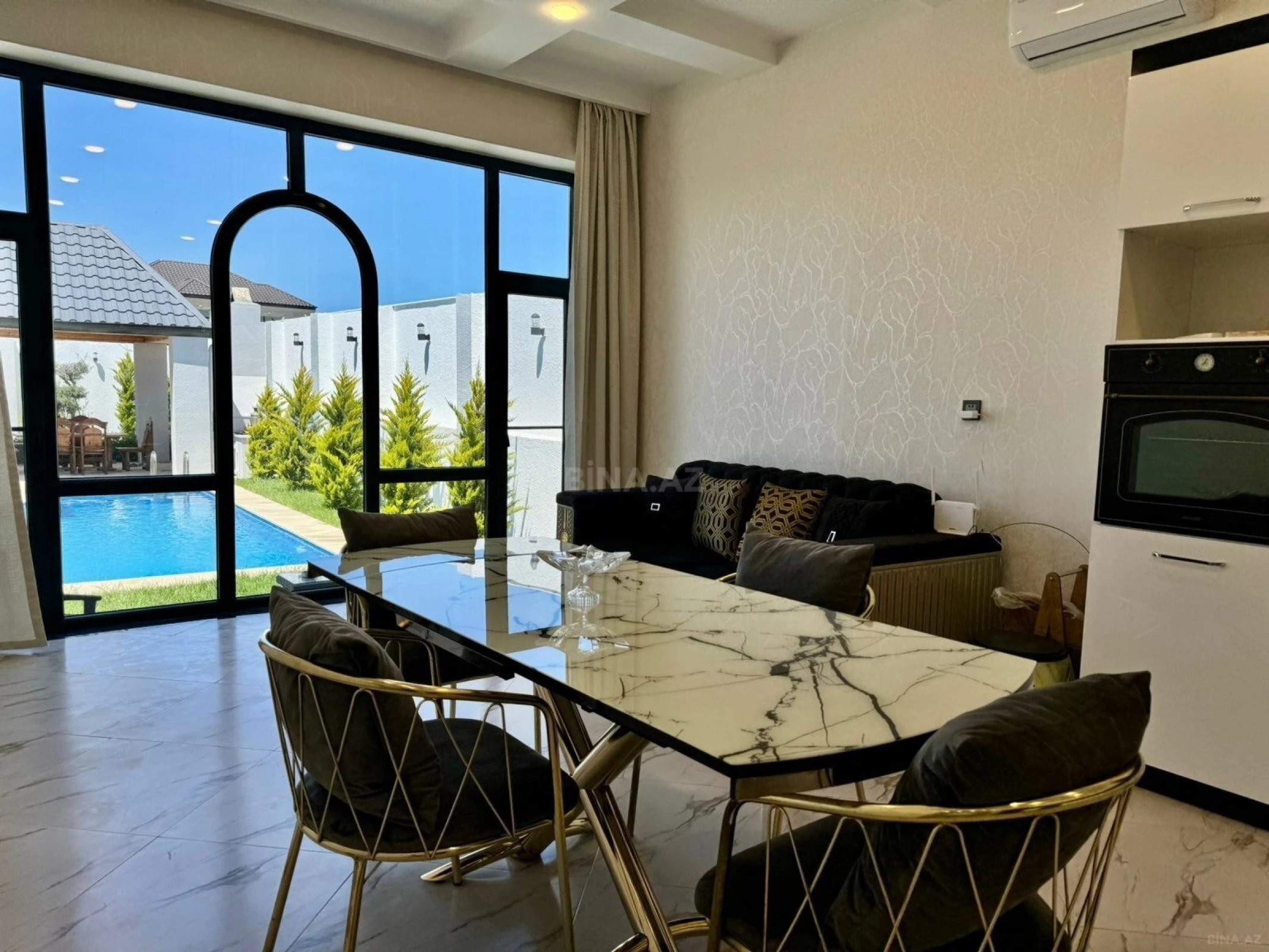 Kirayə verilir 4 otaqlı həyət evi 200 m²
