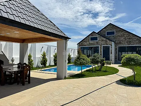 Kirayə verilir 4 otaqlı həyət evi 200 m²