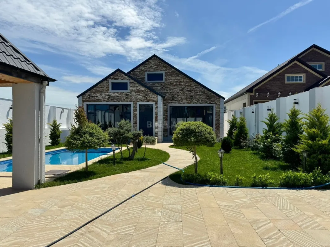 Kirayə verilir 4 otaqlı həyət evi 200 m²