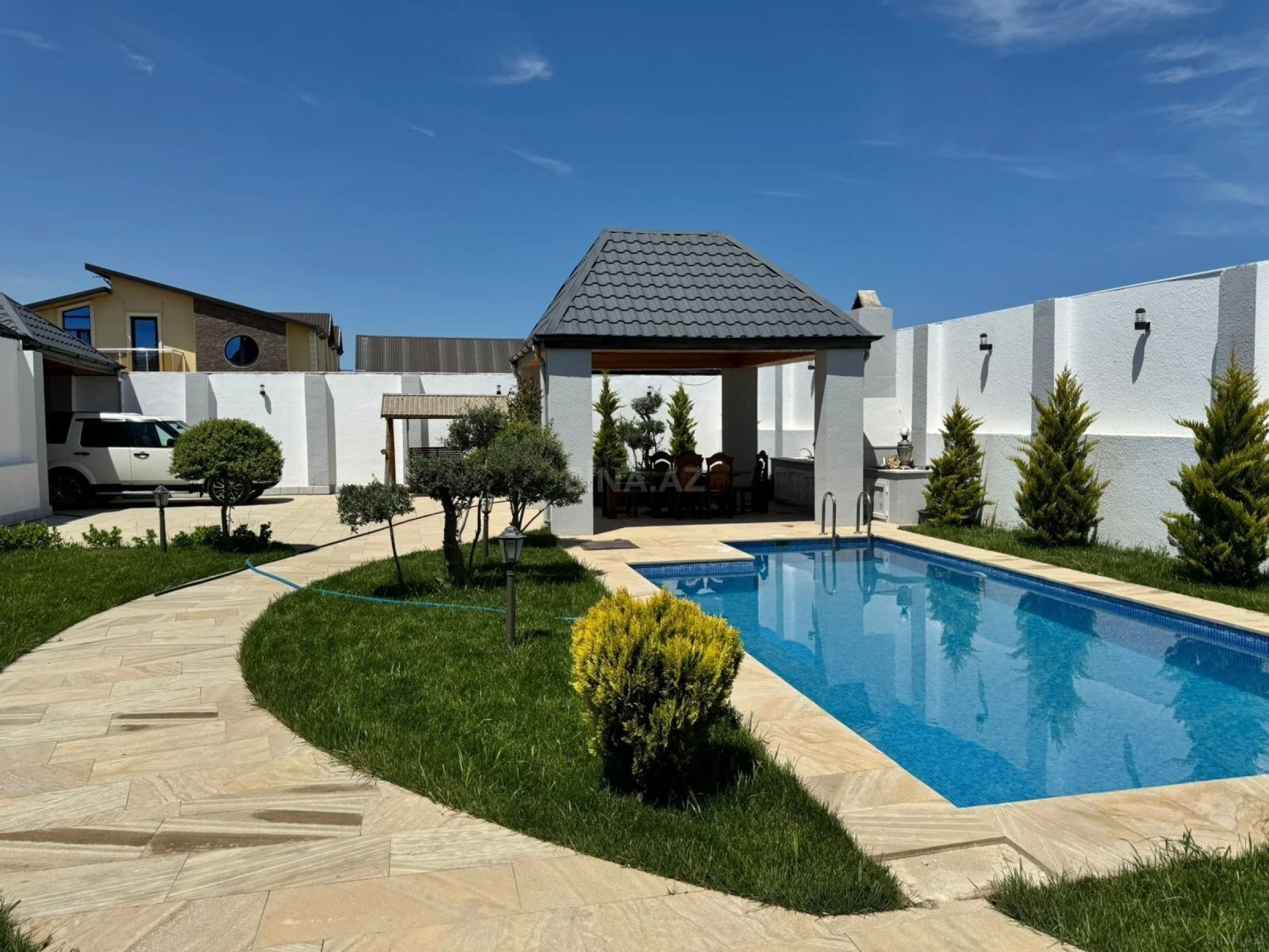 Kirayə verilir 4 otaqlı həyət evi 200 m²