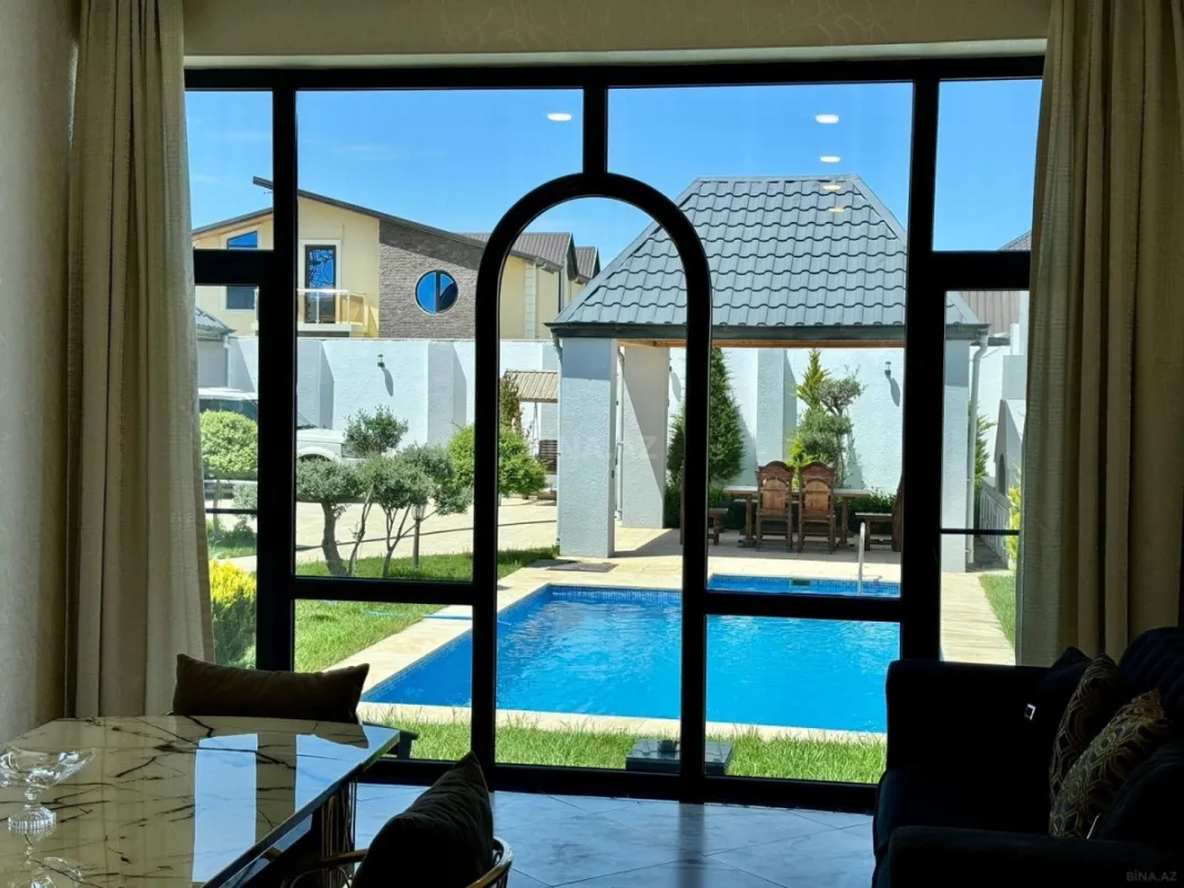 Kirayə verilir 4 otaqlı həyət evi 200 m²