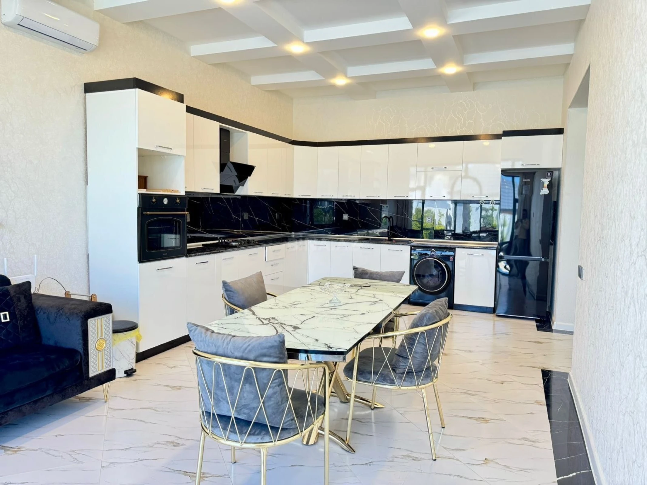 Kirayə verilir 4 otaqlı həyət evi 200 m²