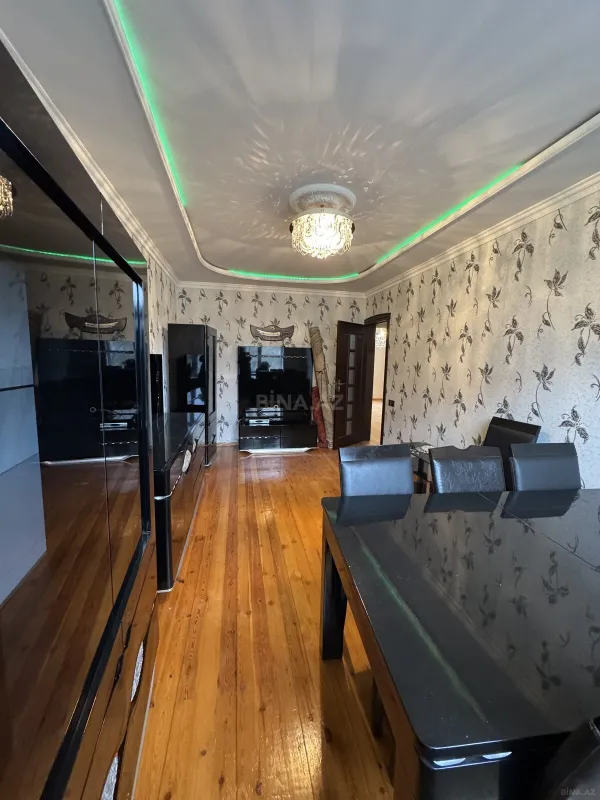 Satılır 4 otaqlı mənzil 80 m²