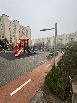 Satılır 4 otaqlı mənzil 80 m²