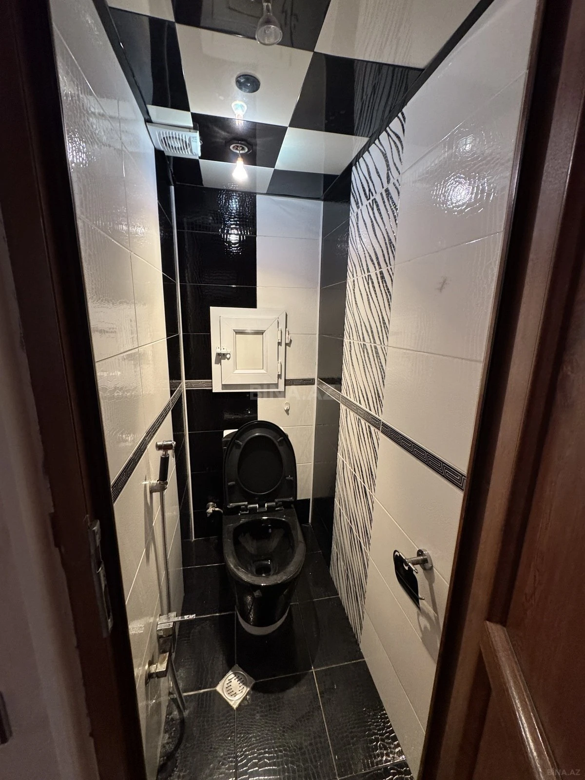 Satılır 4 otaqlı mənzil 80 m²