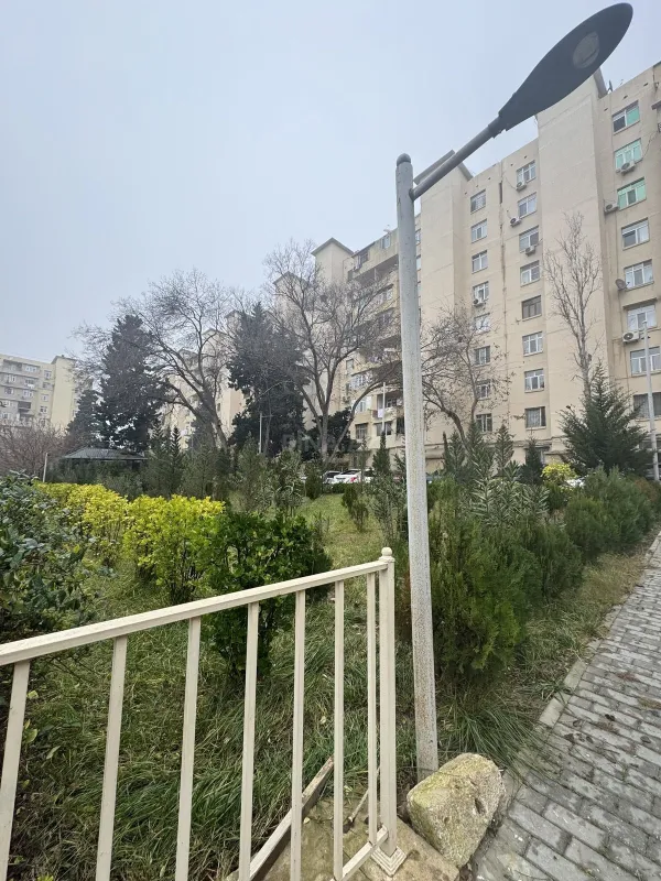 Satılır 4 otaqlı mənzil 80 m²