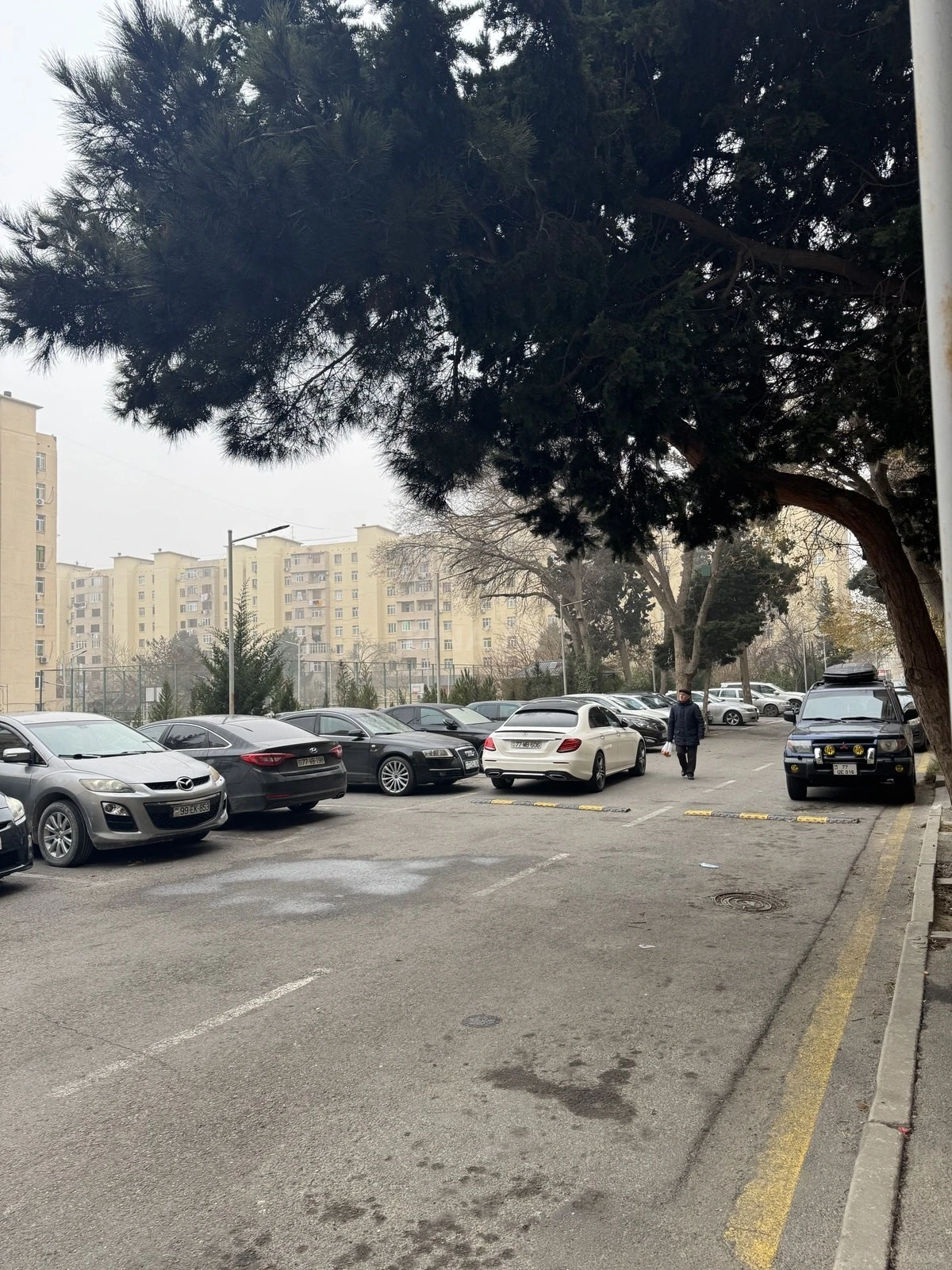Satılır 4 otaqlı mənzil 80 m²