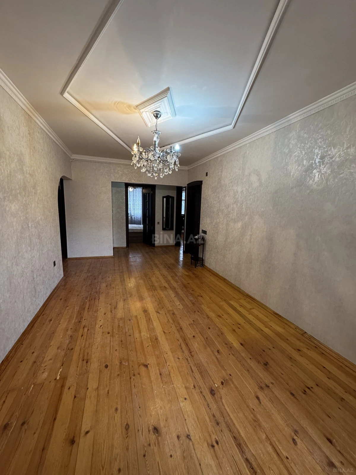 Satılır 4 otaqlı mənzil 80 m²