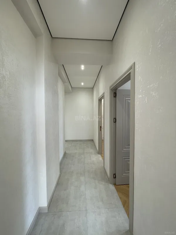 Satılır 2 otaqlı mənzil 71 m²