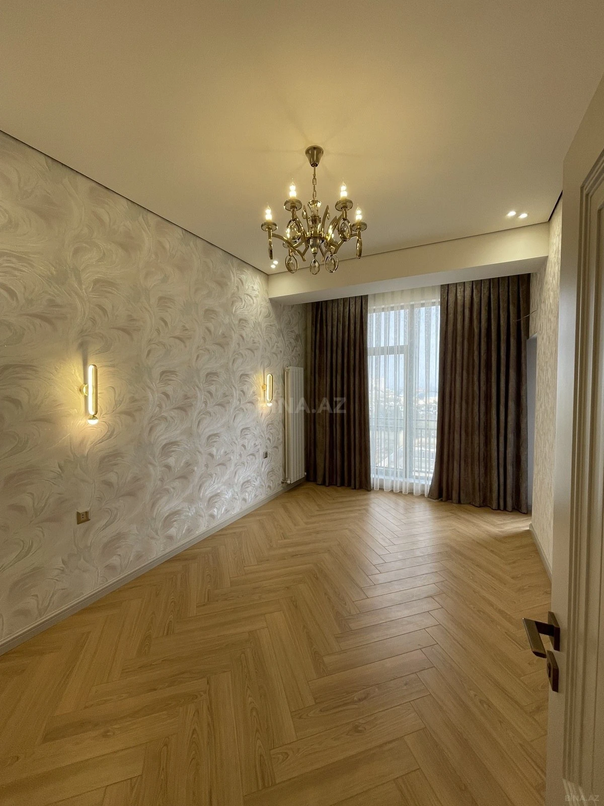 Satılır 2 otaqlı mənzil 71 m²