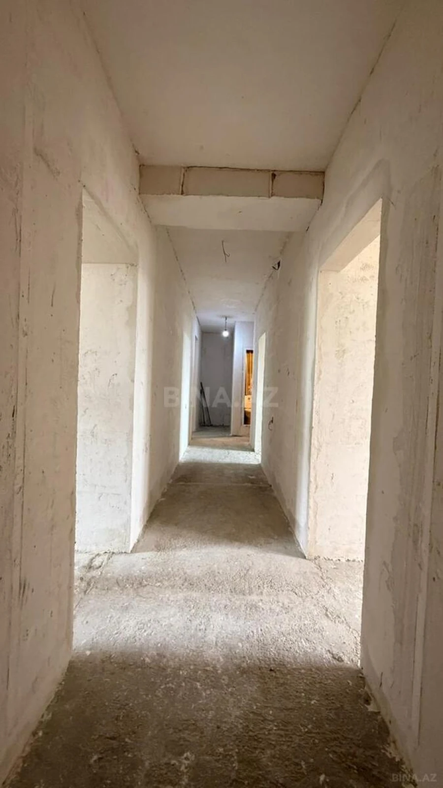 Satılır 4 otaqlı mənzil 110 m²