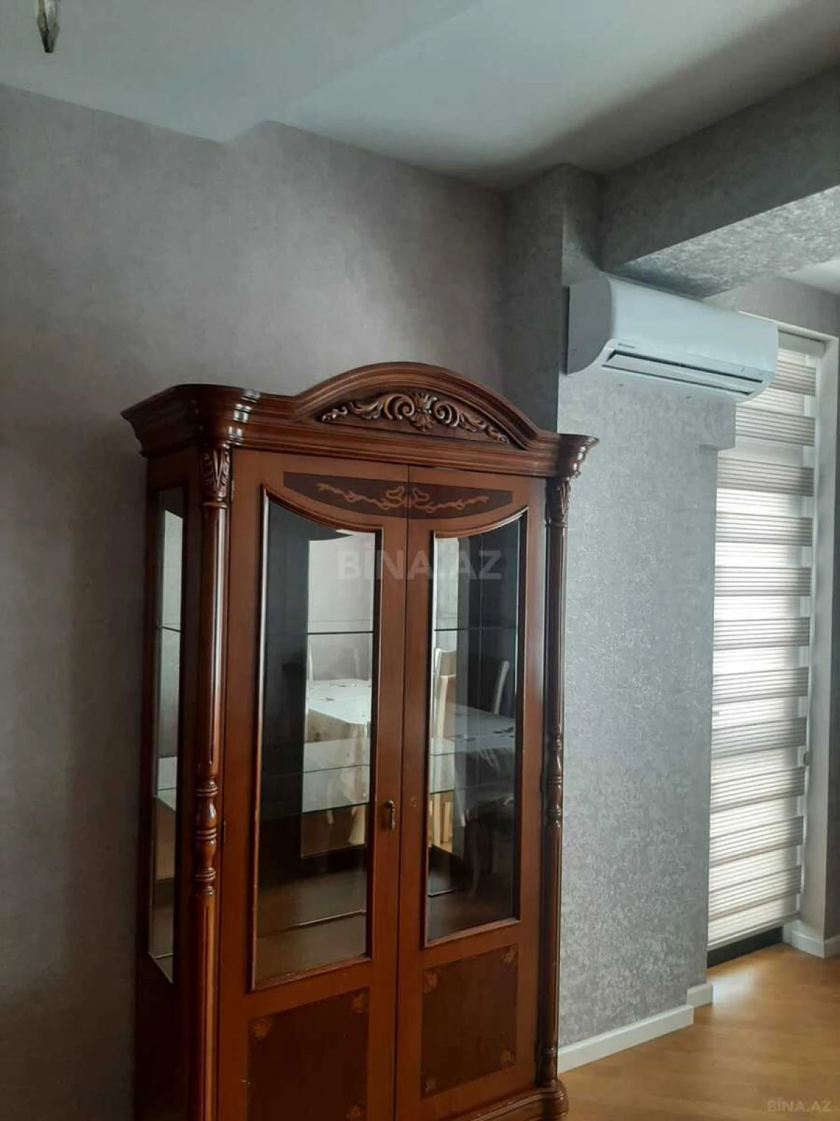 Kirayə verilir 2 otaqlı mənzil 90 m²