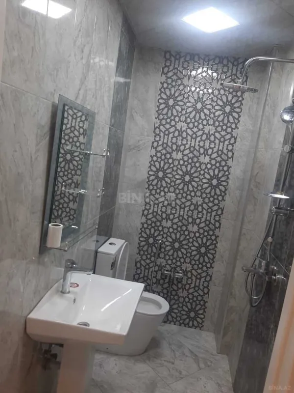 Kirayə verilir 2 otaqlı mənzil 90 m²