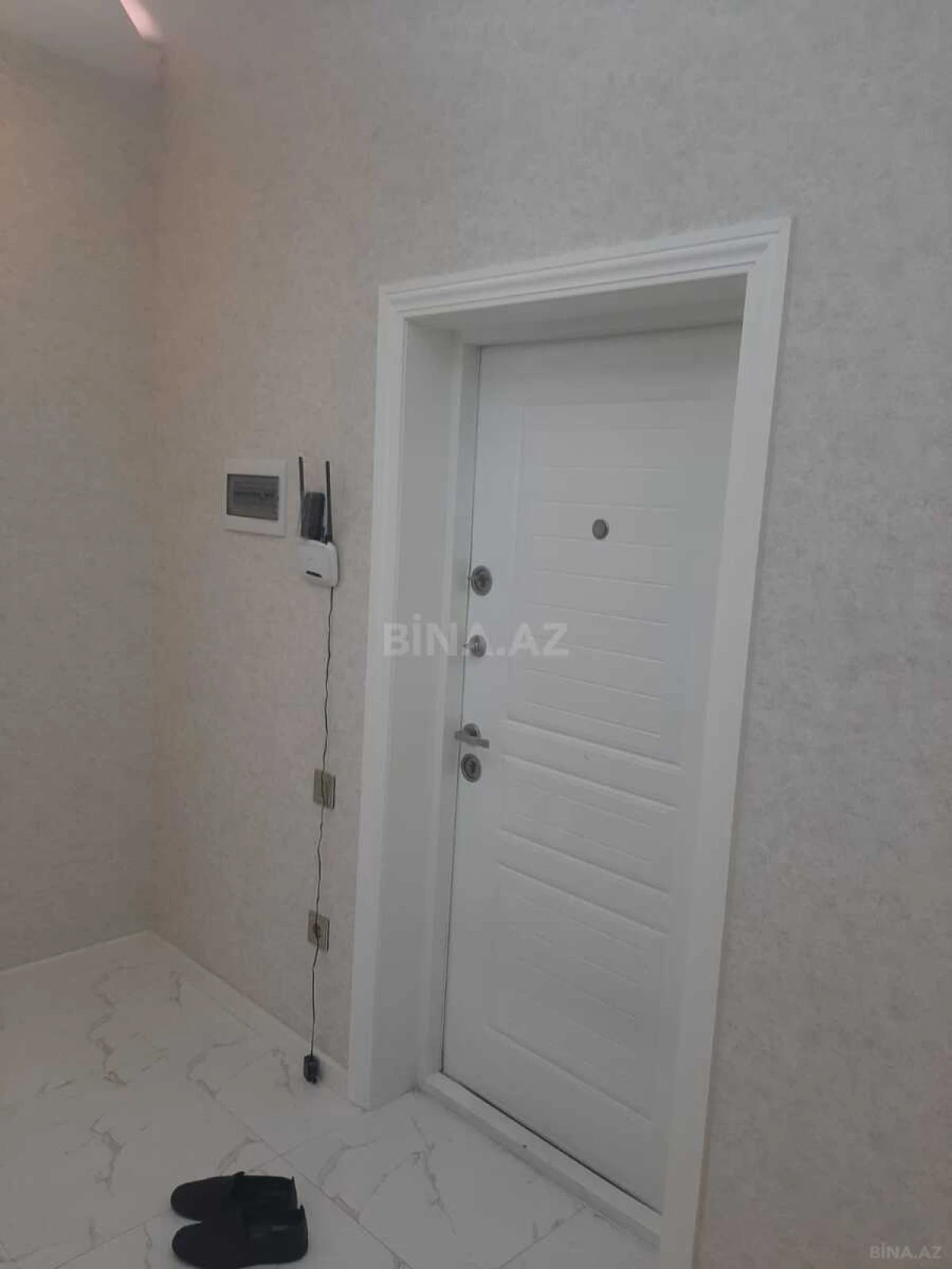 Kirayə verilir 2 otaqlı mənzil 90 m²