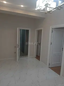 Kirayə verilir 2 otaqlı mənzil 90 m²