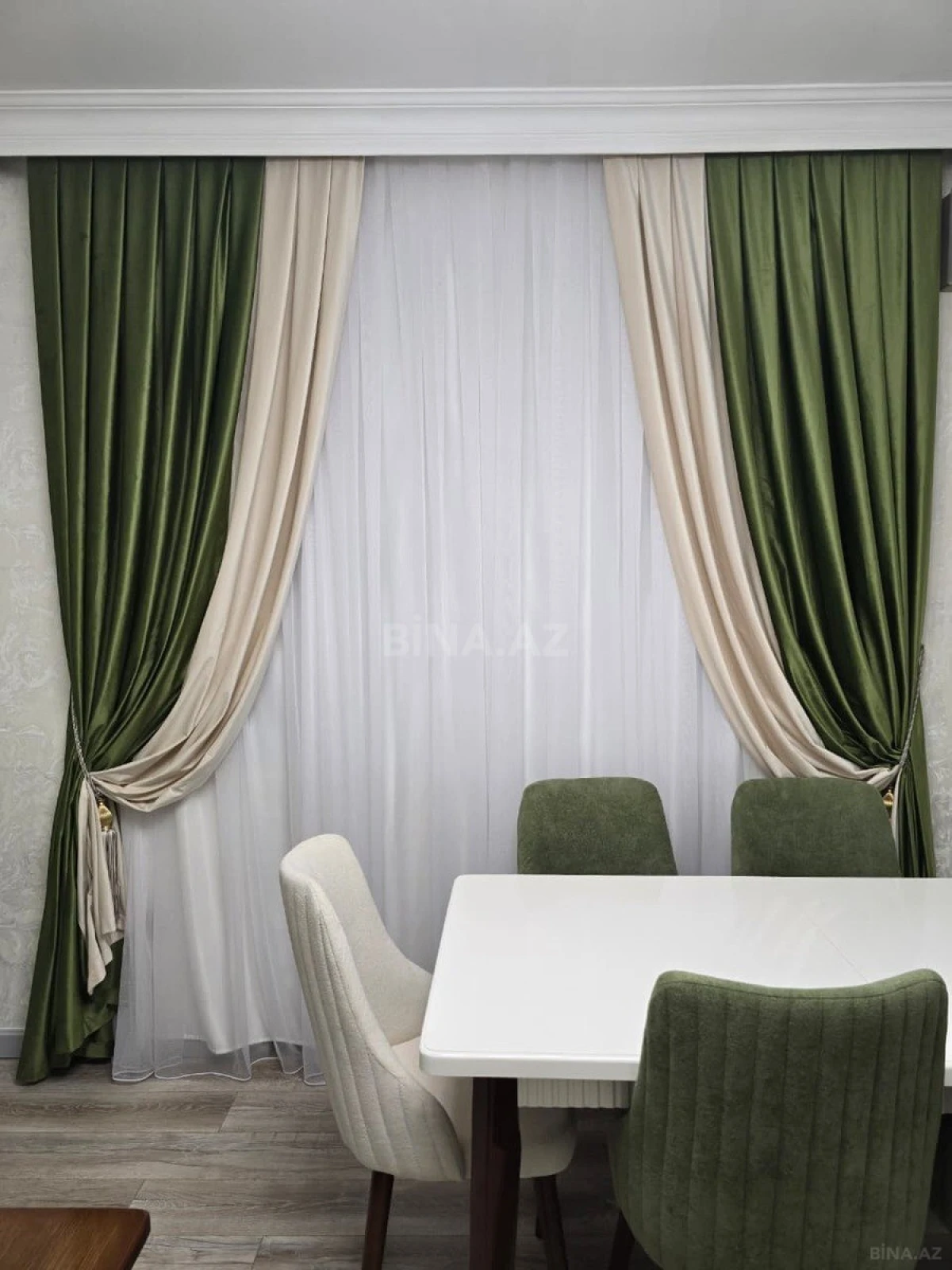 Satılır 2 otaqlı mənzil 70 m²