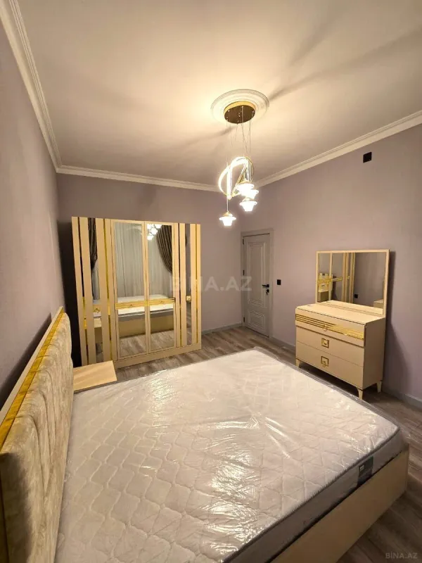 Satılır 2 otaqlı mənzil 70 m²