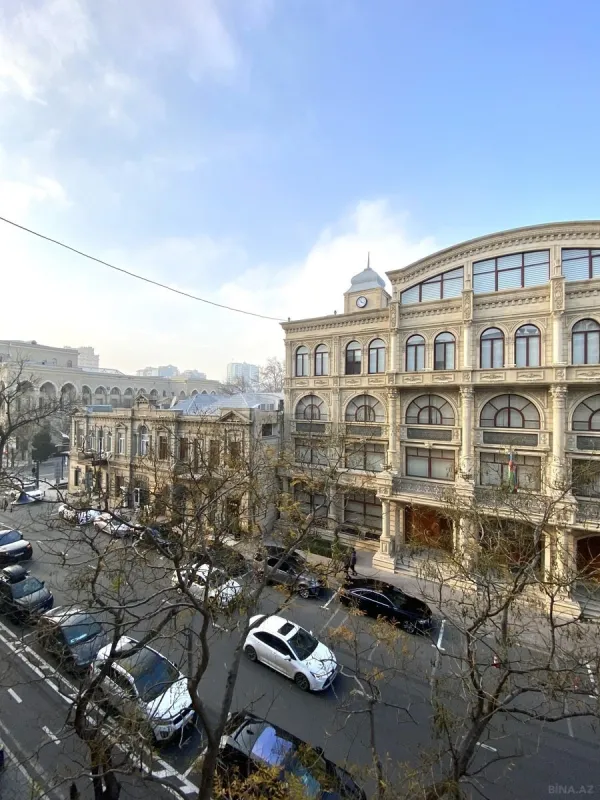 Kirayə verilir 1 otaqlı ofis 50 m²