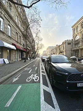 Kirayə verilir 1 otaqlı ofis 50 m²