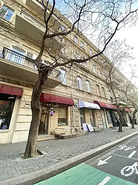 Kirayə verilir 1 otaqlı ofis 50 m² — Bakı, Sahil qəs. 1 otaq 50.00 m²