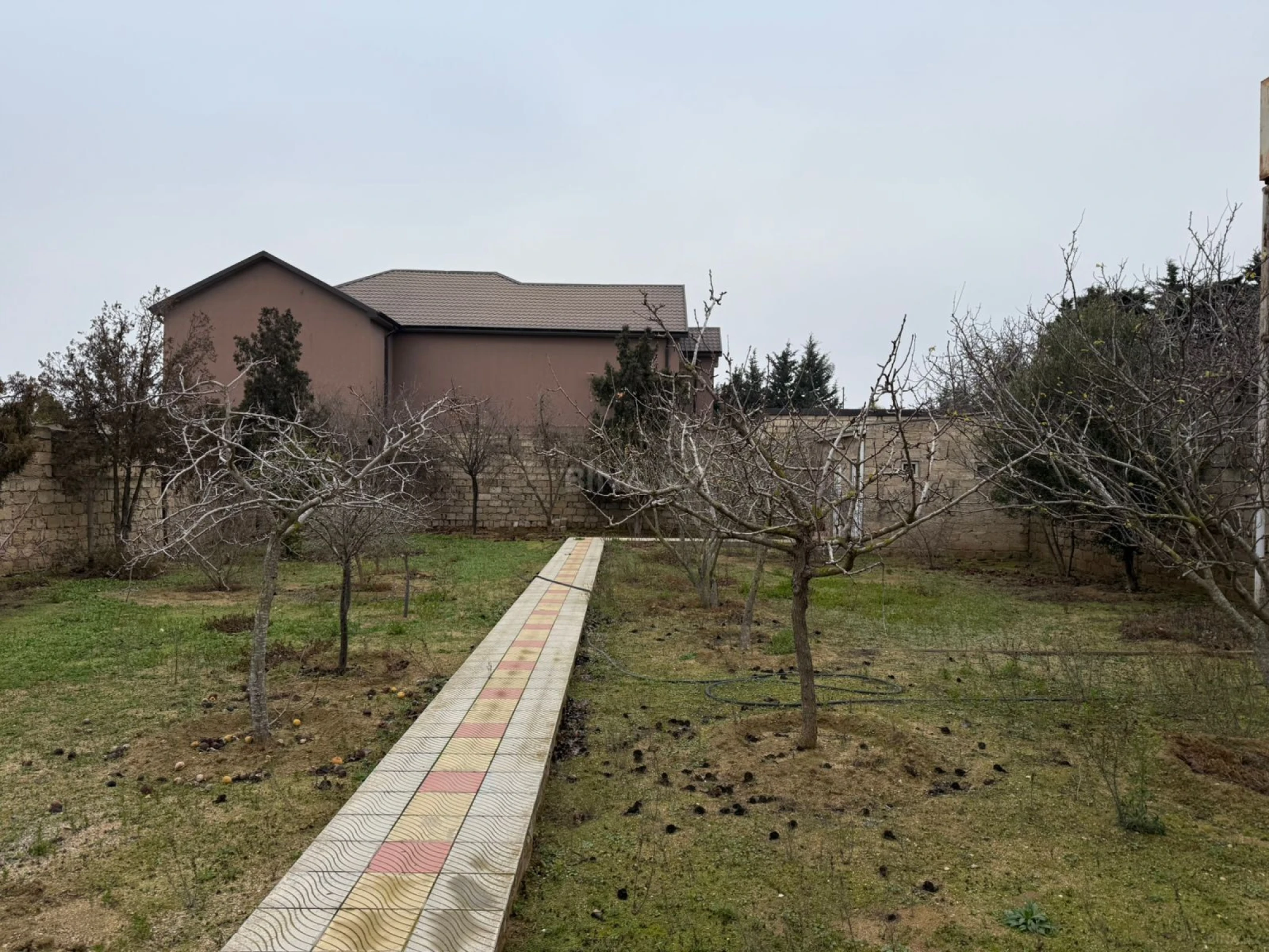 Satılır torpaq sahəsi 11 m²
