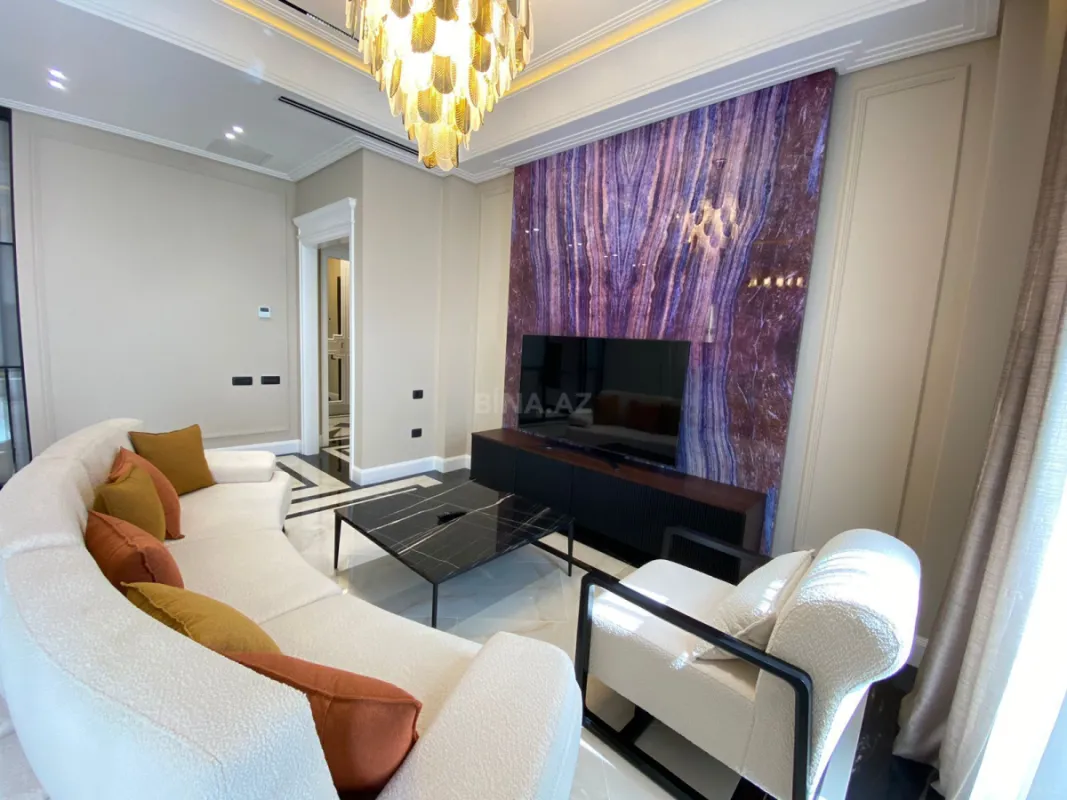 Kirayə verilir 3 otaqlı mənzil 132 m²