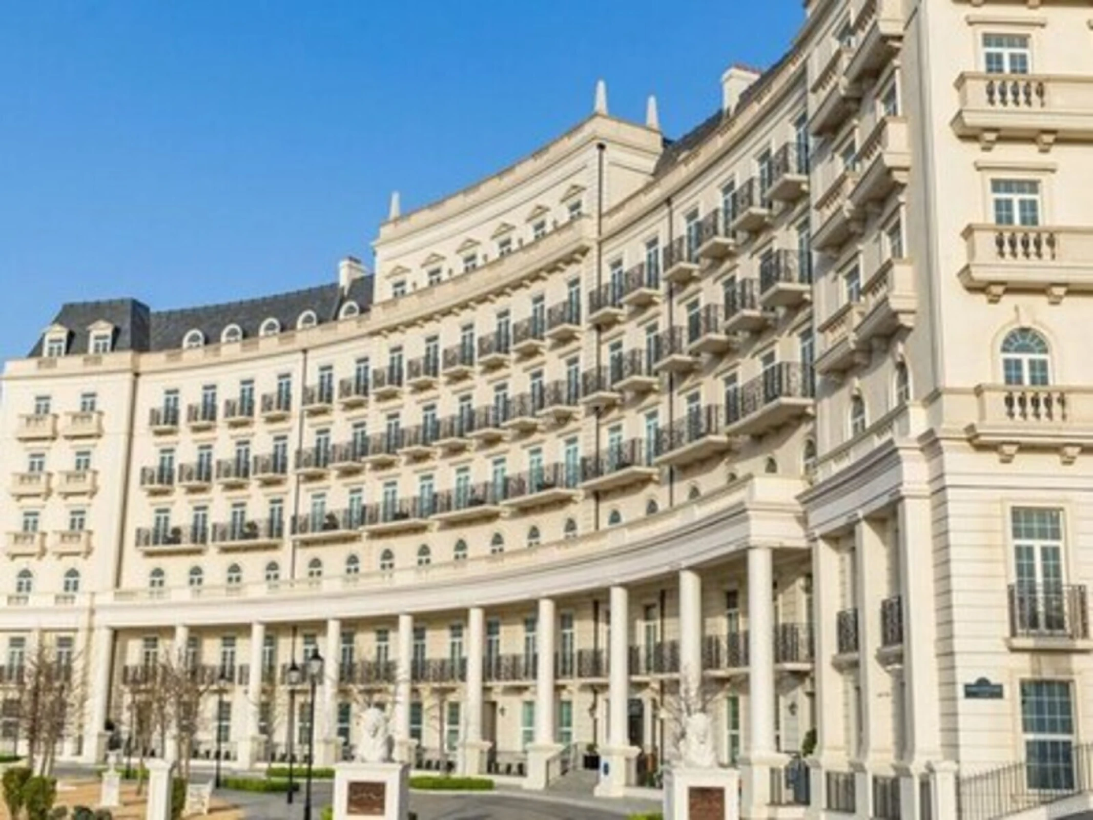 Kirayə verilir 3 otaqlı mənzil 132 m²