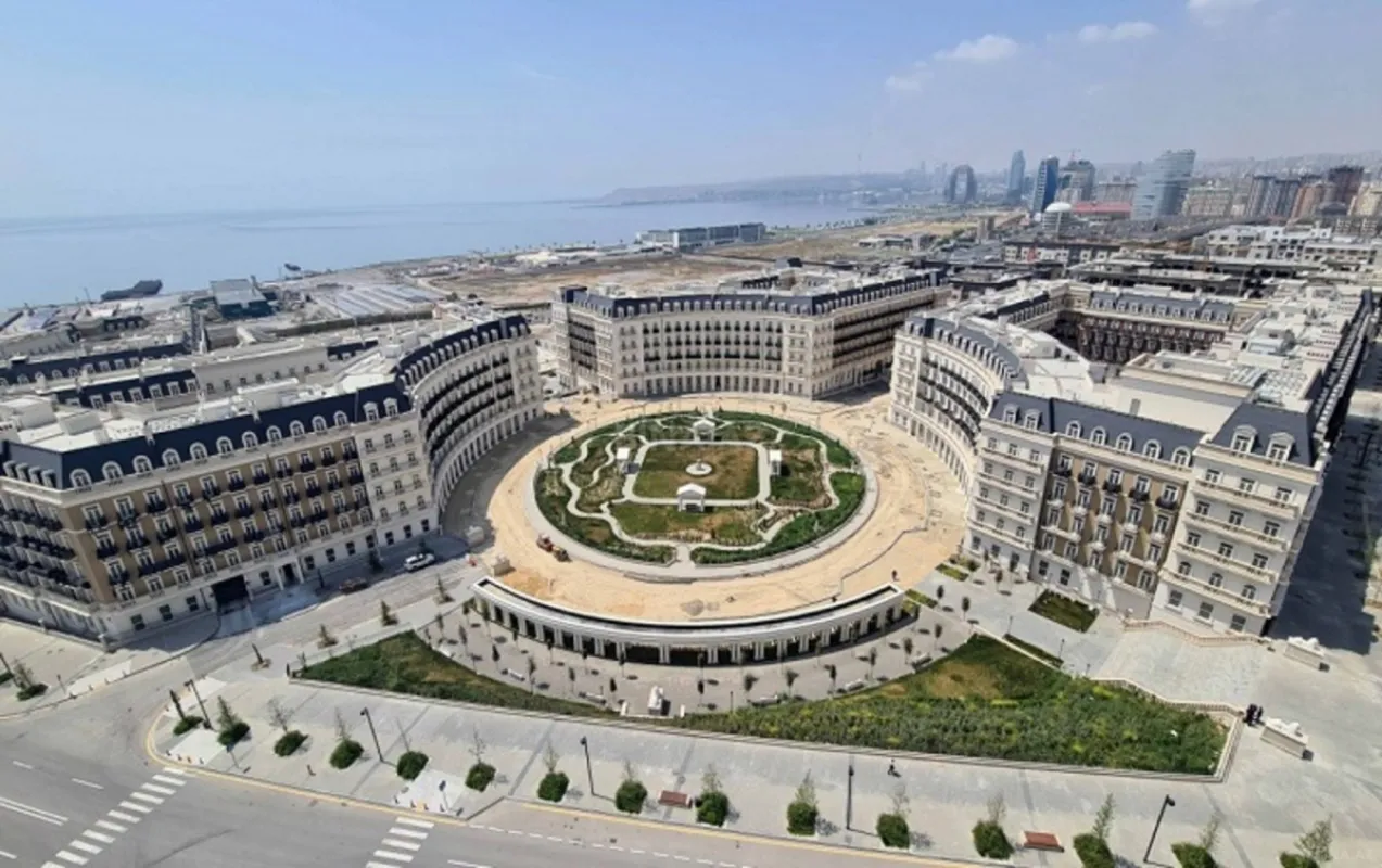 Kirayə verilir 3 otaqlı mənzil 132 m²