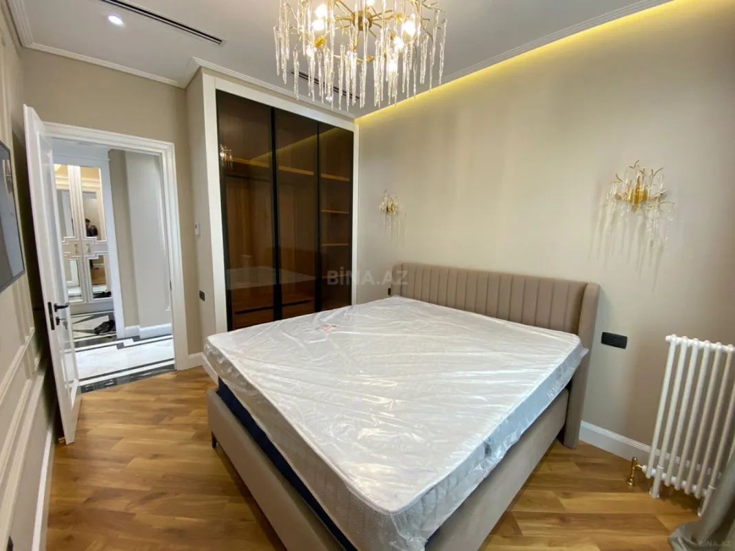 Kirayə verilir 3 otaqlı mənzil 132 m²