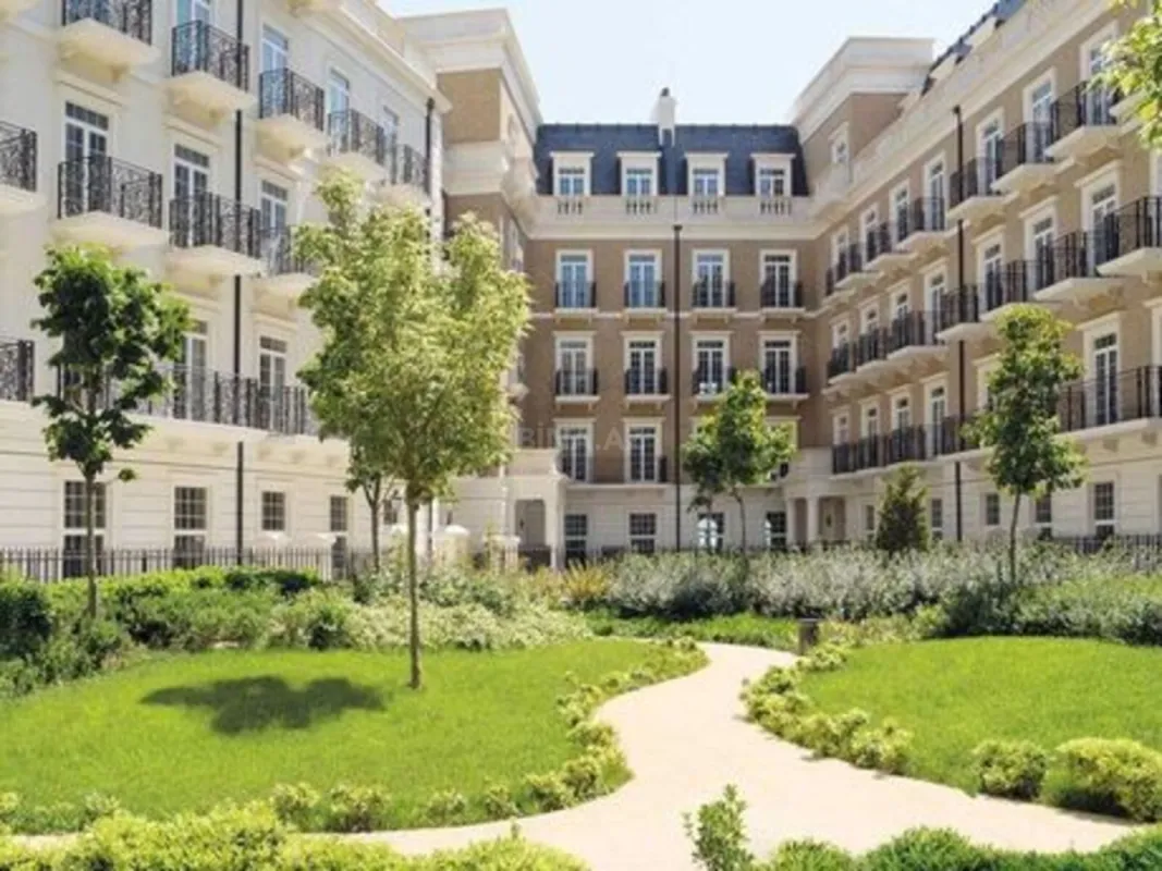 Kirayə verilir 3 otaqlı mənzil 132 m²