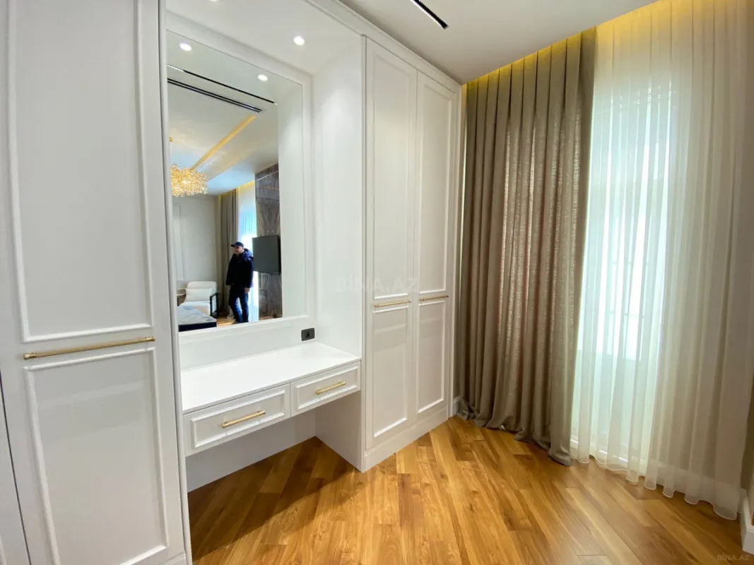 Kirayə verilir 3 otaqlı mənzil 132 m²