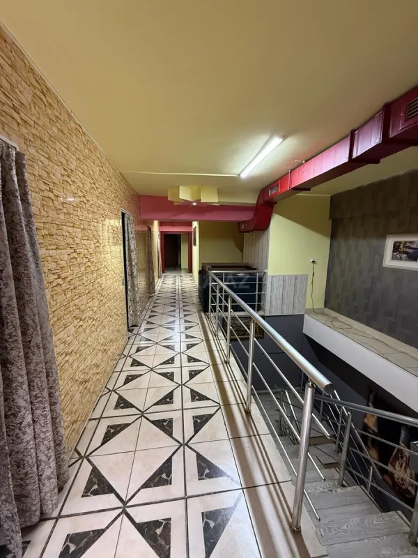 Satılır obyekt 254 m²