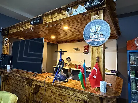 Satılır obyekt 254 m²