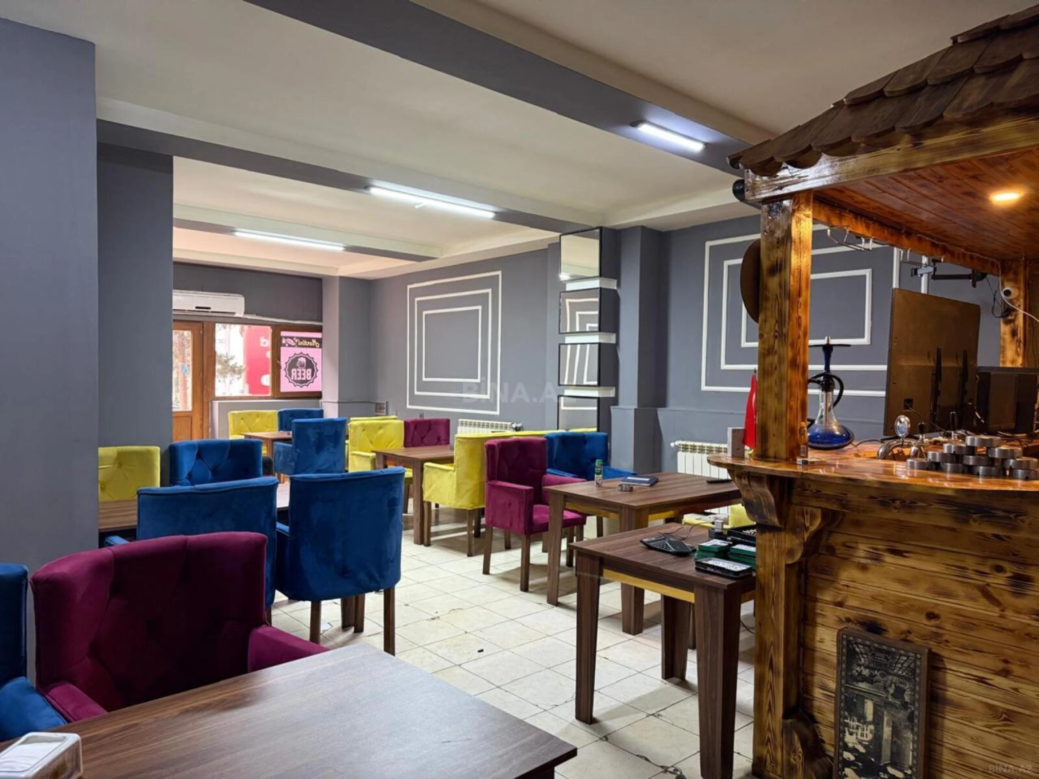 Satılır obyekt 254 m²