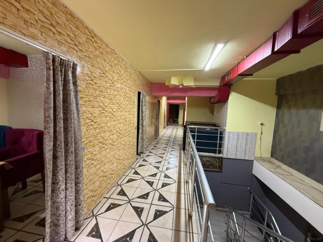 Satılır obyekt 254 m²